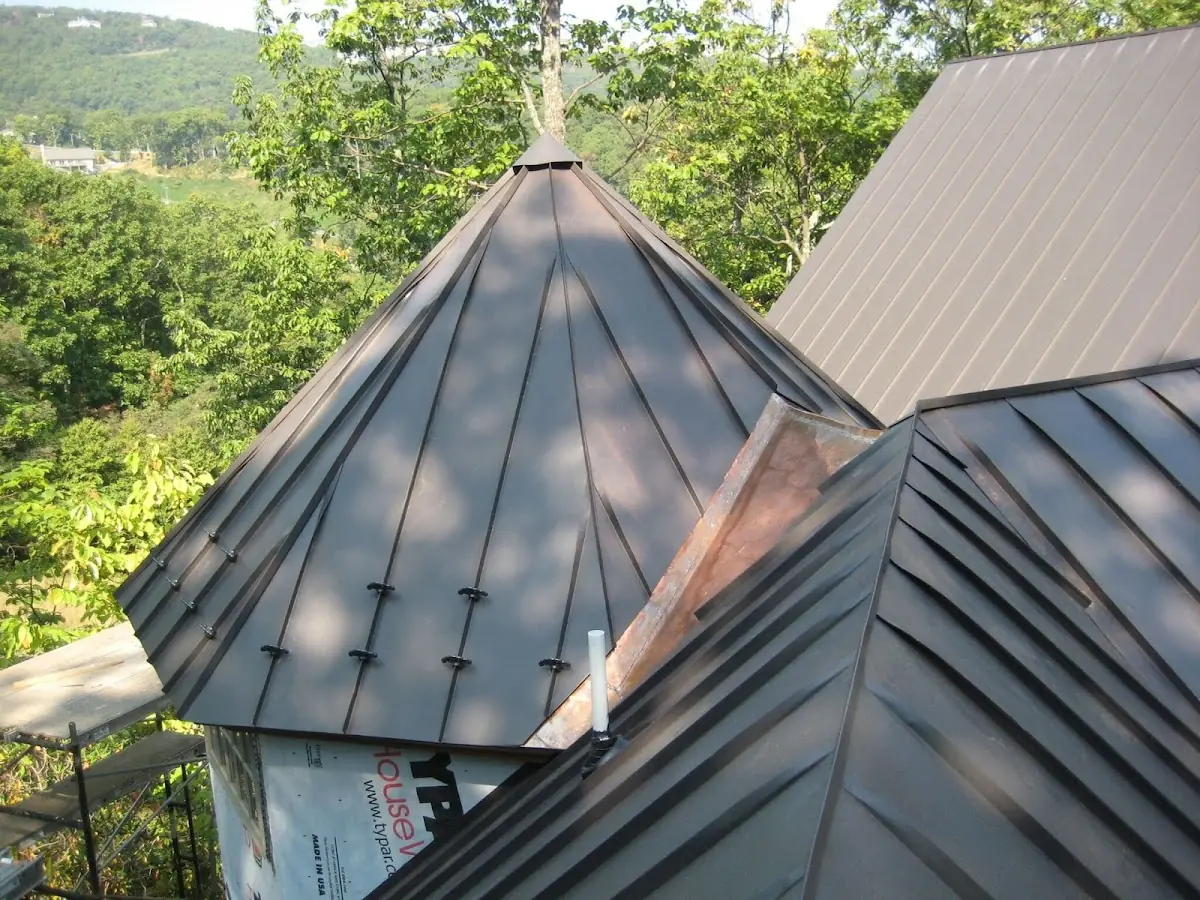 Professional Shingle Replacement & Repair by Craftsman Roofing in Phelan